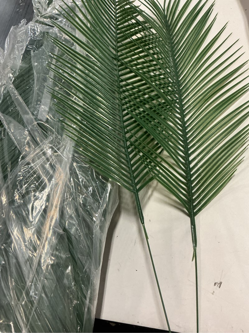Condition photo showing Good Condition for hotop 50 pcs passover large palm leaves 31 inches feast of tabernacles artificial fake palm luau party greenery leaves for safari jungle stems fronds plant beach party supplies