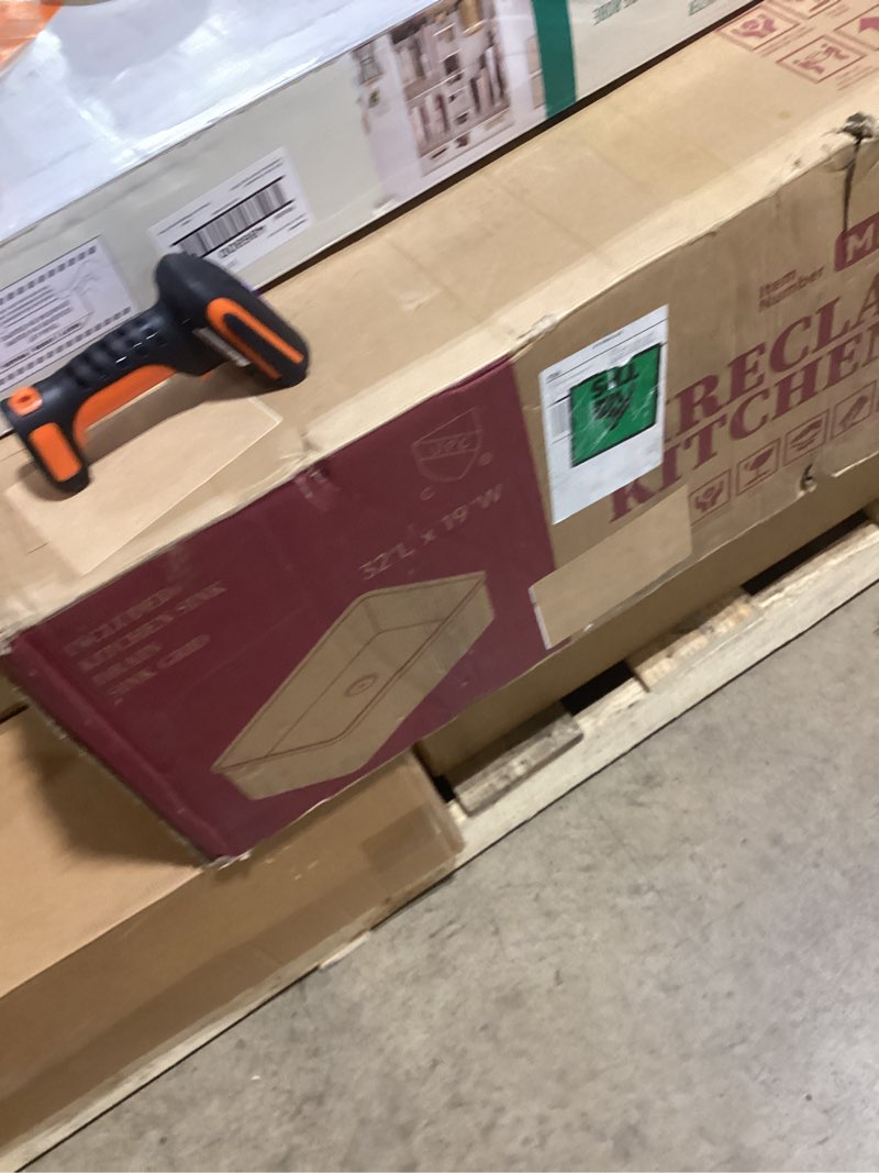 Vomlor Fireclay Undermount KItchen Sink 32 Inch, 32''Wx19''Dx10''H Heavy Duty White Bar Sink Drop In