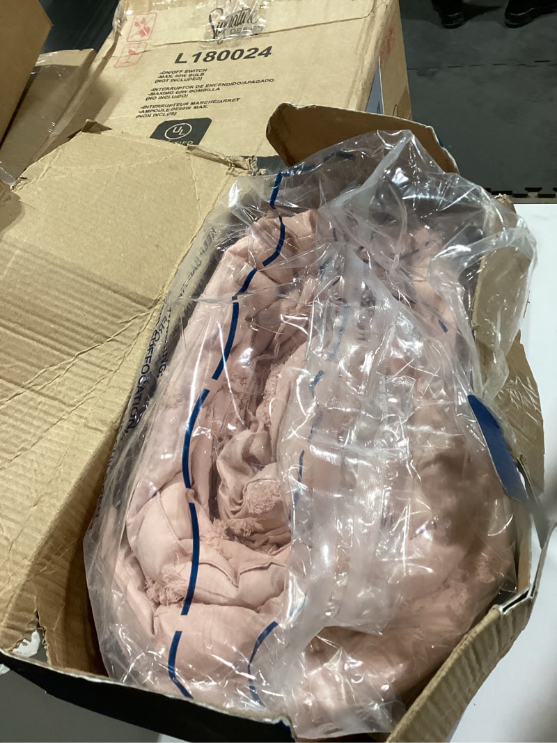 Condition photo showing New/Like New for Bedsure Queen Comforter Set - pink Comforter, Boho Tufted Shabby Chic Bedding Comforter Set for Kids, 3 Pieces Vintage Farmhouse Bed Set for All Seasons, Fluffy Soft Bedding Set with 2 Pillow Shams Queen 01 - White