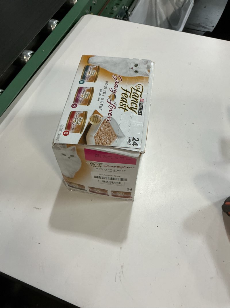 Condition photo showing New/Like New for (Best MAR 2027)Purina Fancy Feast Gravy Lovers Poultry and Beef Gourmet Wet Cat Food Variety Pack - (Pack of 24) 3 oz. Cans