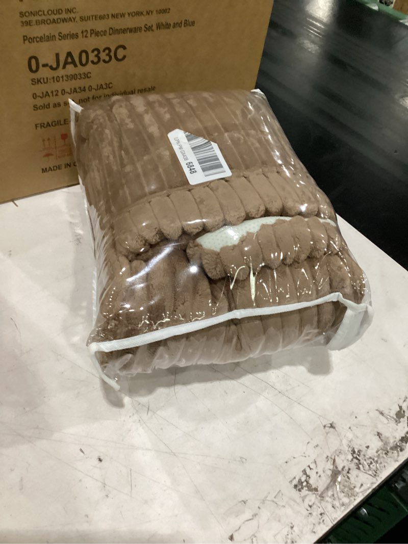 Condition photo showing Good Condition for awjcsv couch cover for dogs washable, fuzzy pet couch covers for 3 cushion sofa pet friendly, non slip sofa cover (dark brown, 27.6" x 59"/70 x 150cm) dark brown 27.6" x 59"/70 x 150cm