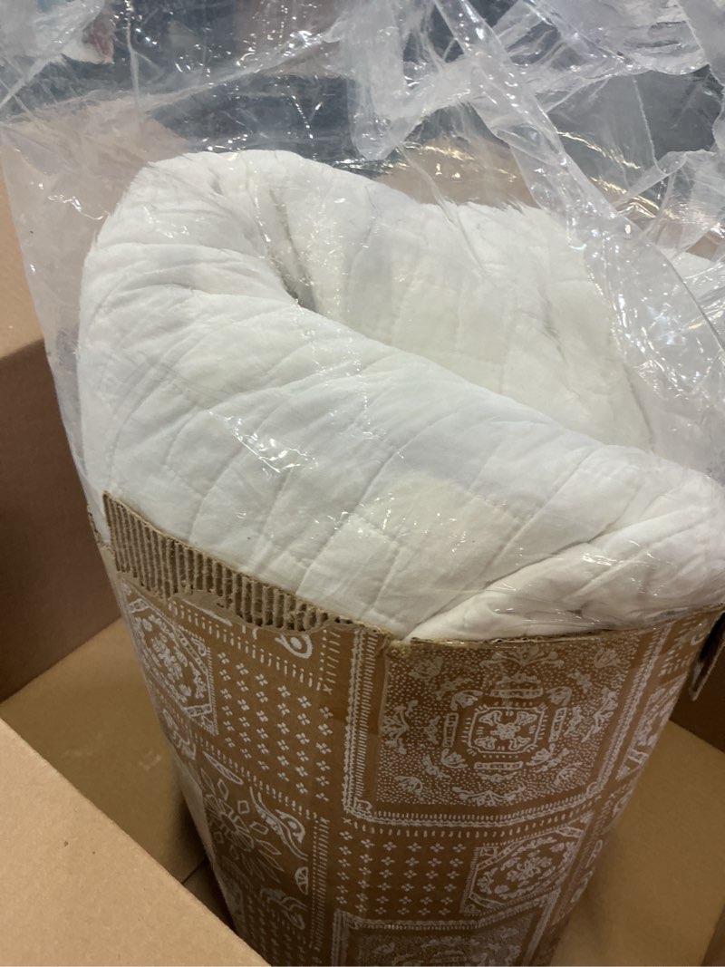 Condition photo showing Good Condition for palassio white 100% cotton quilt king size bedding sets with 2 pillow shams, textured lightweight soft bedspread shabby chic coverlet, quilted comforter bed cover for all season, 3 pieces block-white king(106"x96"?