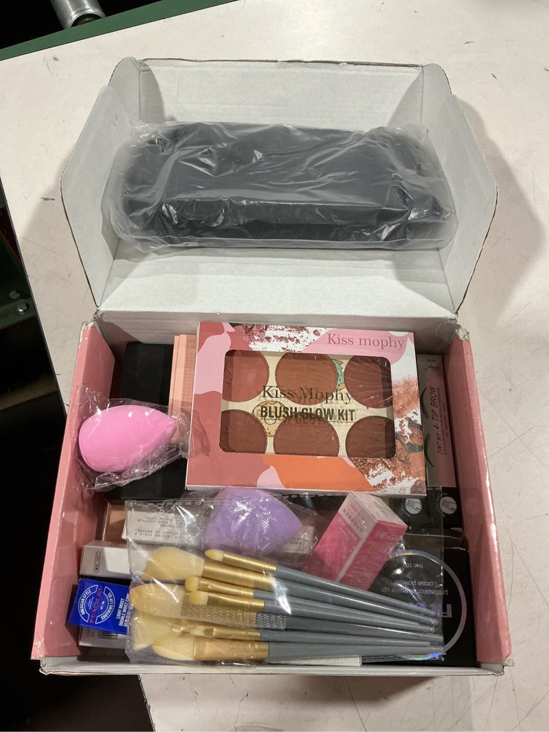 Condition photo showing Good Condition for makeup kit for women full kit, makeup set, makeup sets for women girls teens, maquillaje para mujer, make up set includes foundation 40 color eyeshadow lipgloss etc cosmetic makeup kit for girls a (matte eyeshadow)