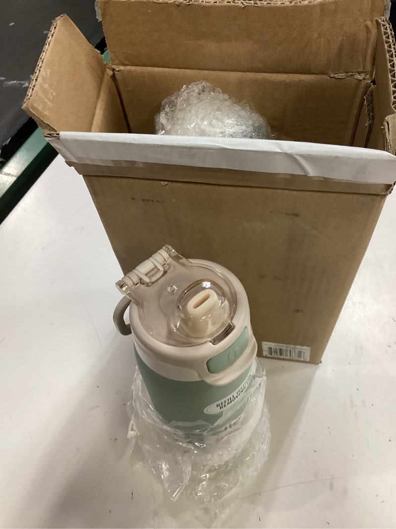 Condition photo showing New/Like New for ello pop & fill 22oz. stainless steel water bottle with leak proof locking lid, 2-pack
