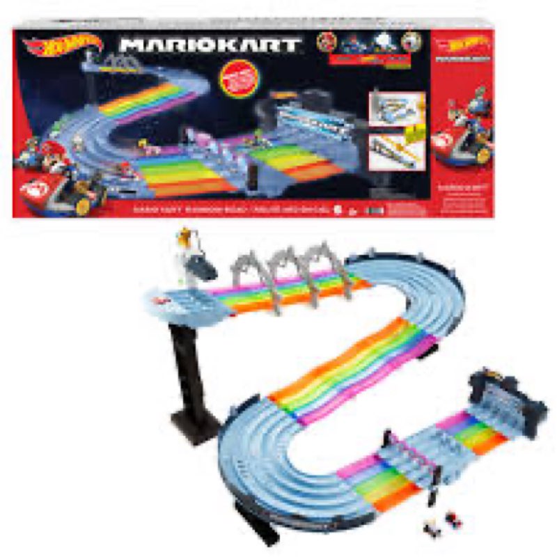 Hot Wheels Mario Kart Rainbow Road Raceway 8-Foot Track Set with Lights & Sounds & 2 1:64 Scale Vehi
