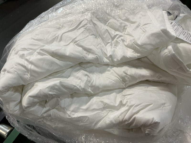 Condition photo showing As Is for bamboo dream quilt, full/queen, white