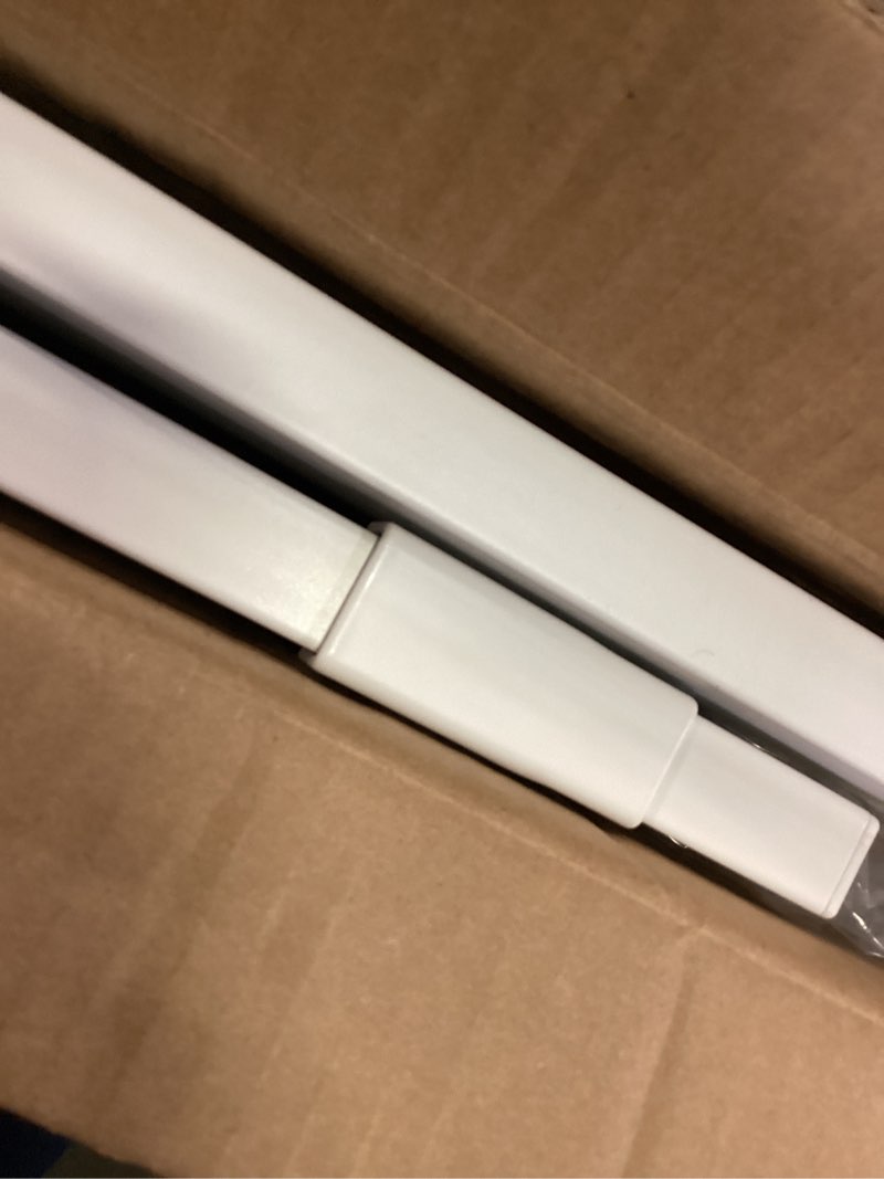 Condition photo showing Good Condition for babelio safety gate door fits for stairs, narrow and wide doorways with auto close, easy install, no drilling, pressure mounted for baby, child, pets, dog/puppy, 26''-40'', white white 30"tall 26"-40" wide