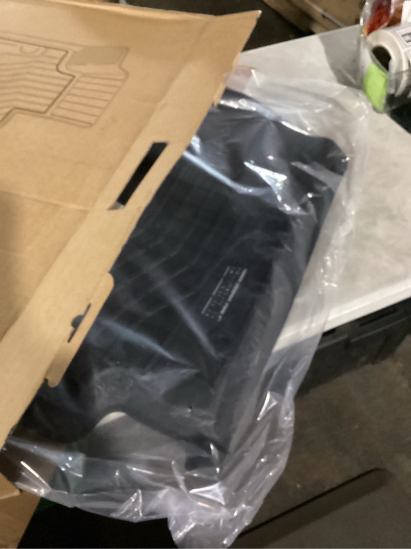 Condition photo showing Good Condition for 3w floor mats & cargo liner for benz gle 2020-2025, tpe all weather custom fit floor liner & trunk mats 1st &2nd rows car mats & cargo mat, black benz gle 20-25 4 pcs