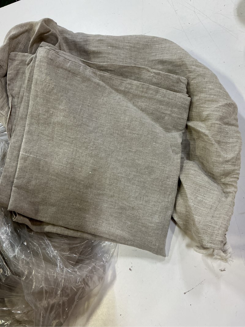 Condition photo showing Good Condition for european linen chambray sheet set, king, natural