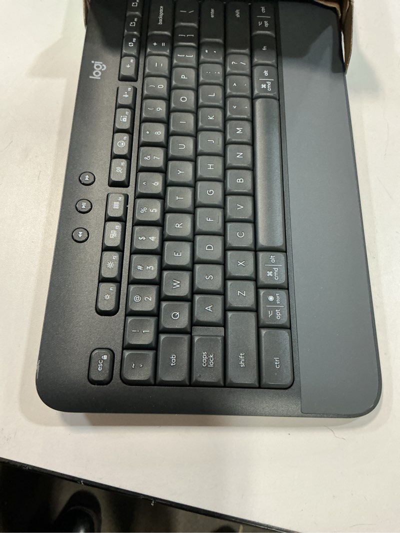 Condition photo showing Good Condition for Logitech Signature K650 Comfort Full-Size Wireless Keyboard with Wrist Rest, BLE Bluetooth or Logi Bolt USB Receiver, Deep-Cushioned Keys, Numpad, Compatible with Most OS/PC/Window/Mac - Graphite Keyboard Graphite
