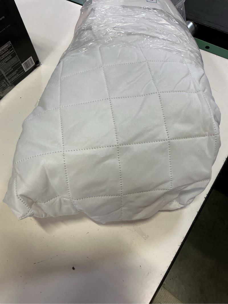 Condition photo showing Good Condition for mainstays super soft quilted mattress pad, twin/twin-xl 39 in x 80 in
