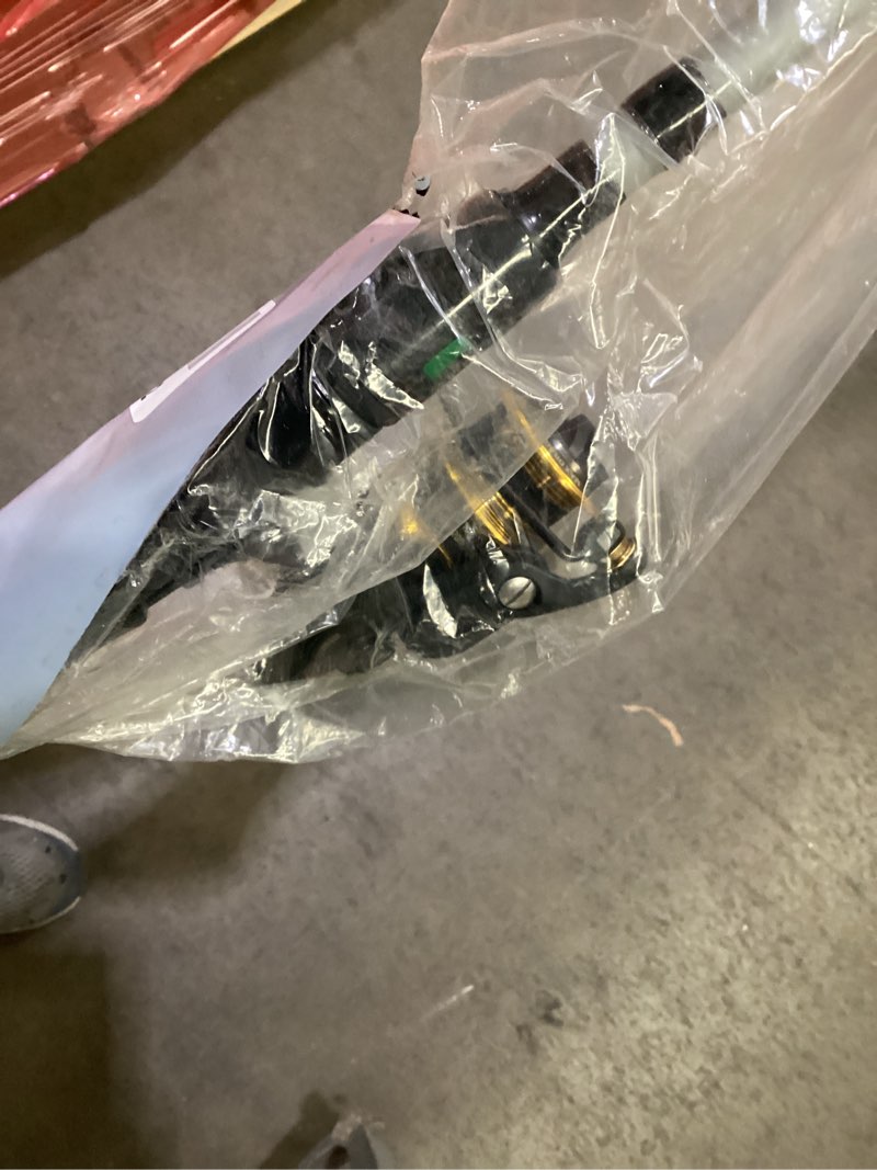 Condition photo showing As Is for damaged  broken rod *penn battle iv spinning reel and fishing rod combo battle iv le 4000 size reel - 7' - medium - 1pc