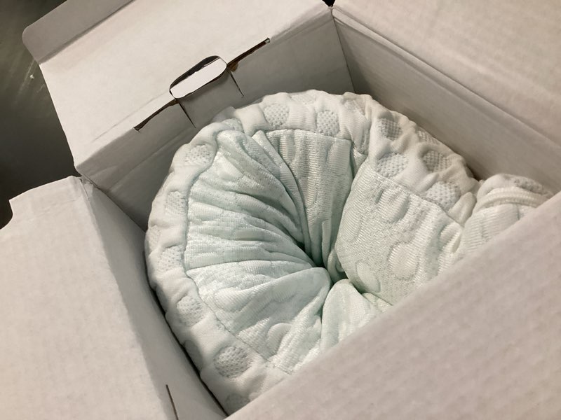 Condition photo showing Good Condition for hcore ultra thin pillow 3.25" stomach sleeping, slim pillow for side back stomach sleepers, gel infused memory foam pillows with two-sidedpillow - certipur-us - standard white-1pc 3.25"h super slim (standard)