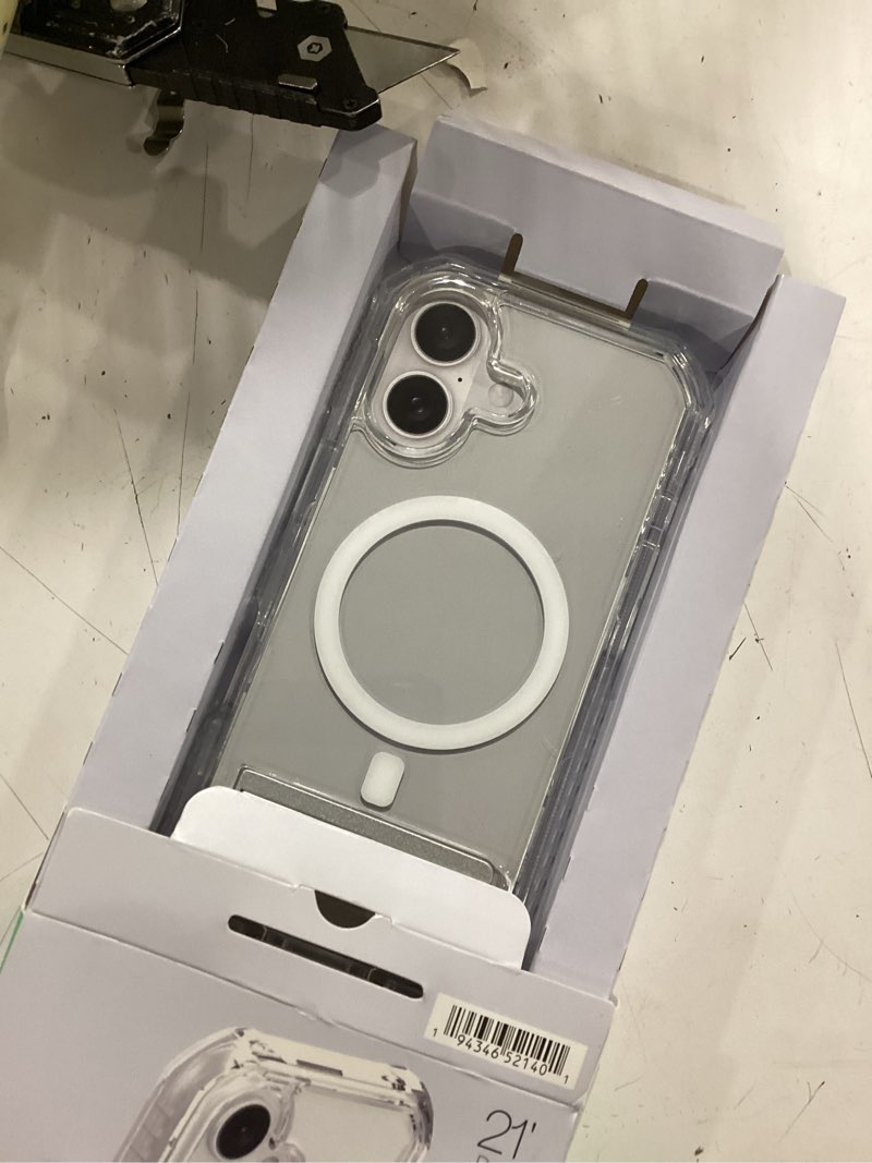 Condition photo showing Good Condition for onn magsafe compatible rugged phone case with kickstand for iphone 17 - clear