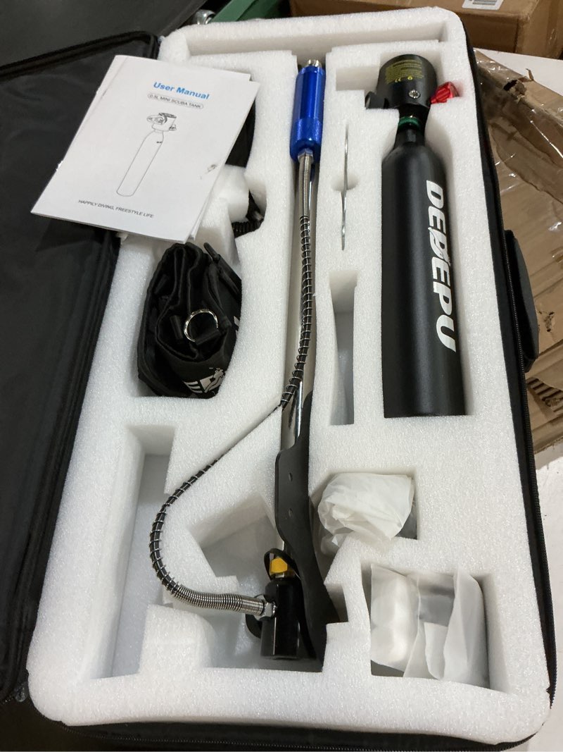 Condition photo showing New/Like New for DEDEPU Mini Scuba Tank Wtih Pump 0.5L Scuba Diving Tanks