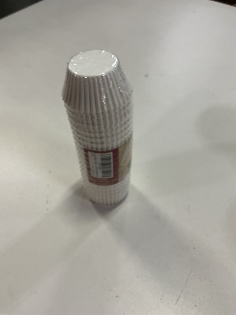 Condition photo showing New/Like New for Caperci 500 Count Mini Cupcake Liners White Muffin Liners Greaseproof No Smell Small Cupcake Wrappers Baking Cups