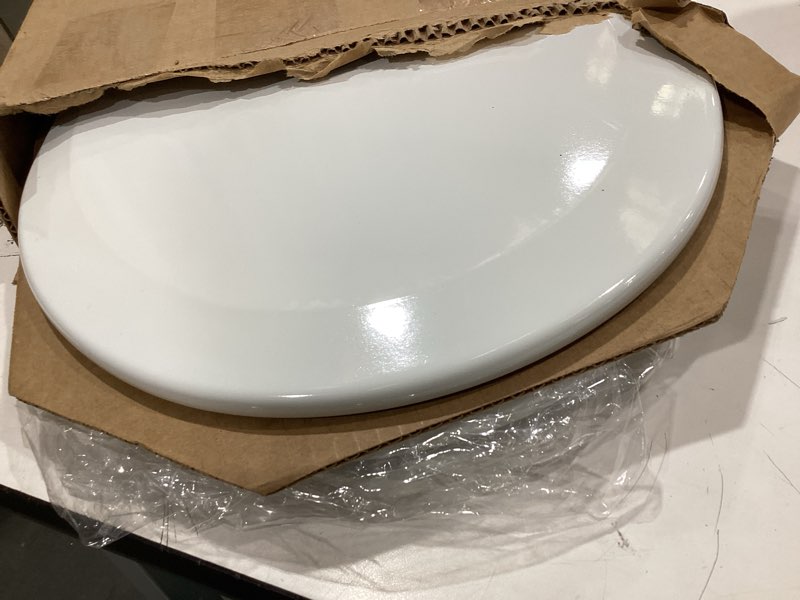 Condition photo showing New/Like New for bemis 500ec durable wood toilet seat with easy clean hinges, made in usa, round, white