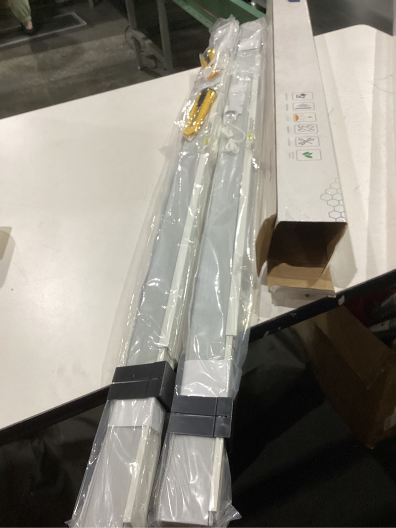 Adjustble cellular shade