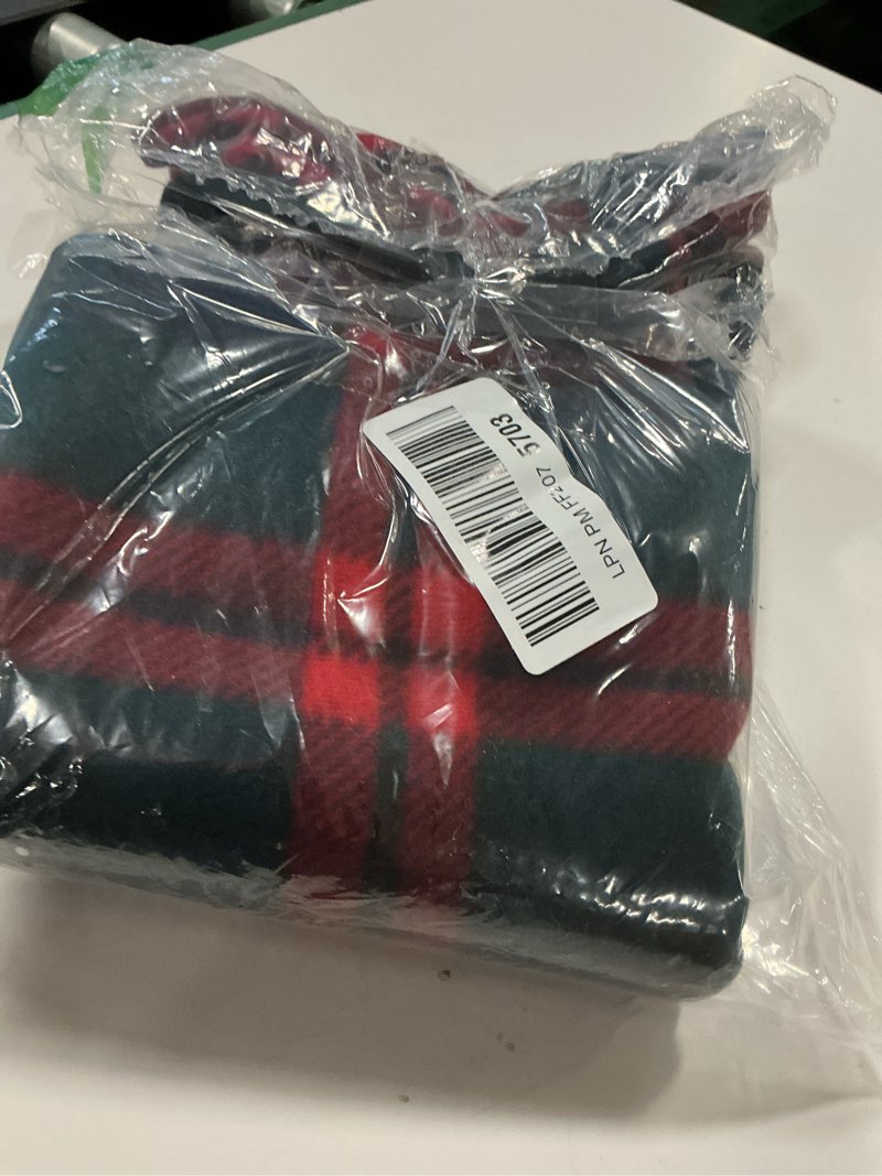 Condition photo showing Good Condition for 50x60 throw blankets, plaid fleece throw blankets for bedroom, couch, livingroom, chair, pets, outdoors green