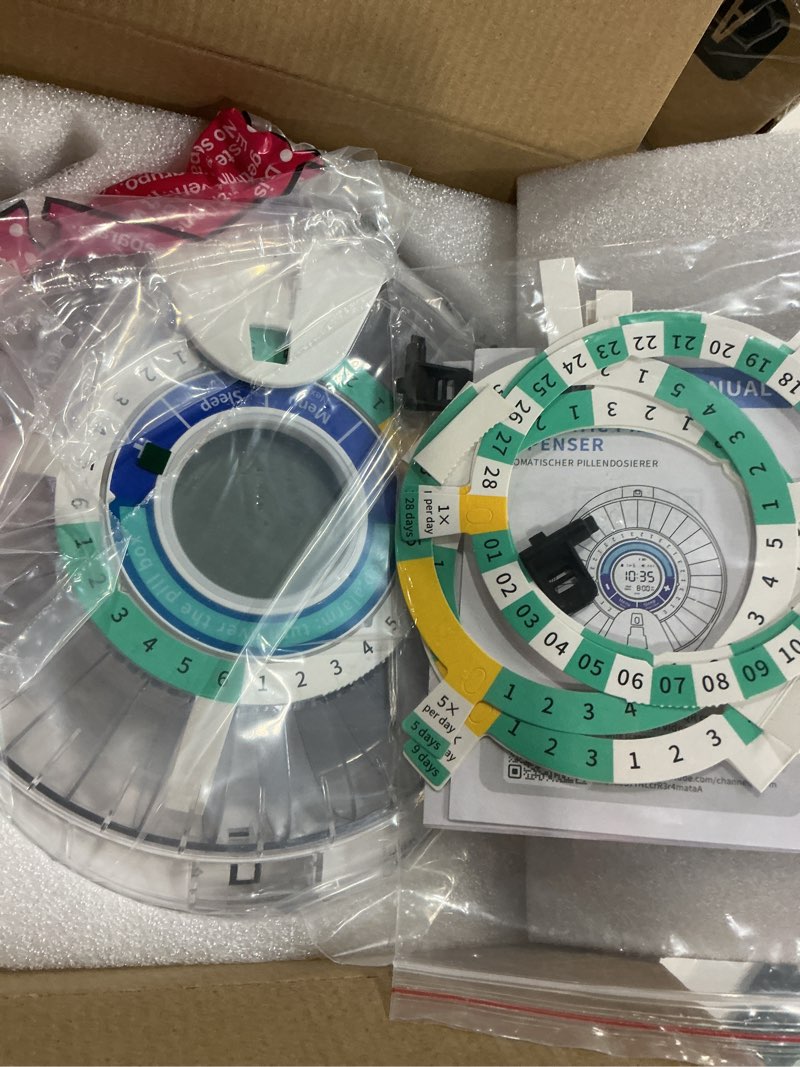 Condition photo showing Good Condition for Daviky Automatic Pill Dispenser for Elderly with Alarm, 28-Day Electronic Locked Pill Box, Sound & Light Reminders for Medication, Vitamins, and Supplements Green