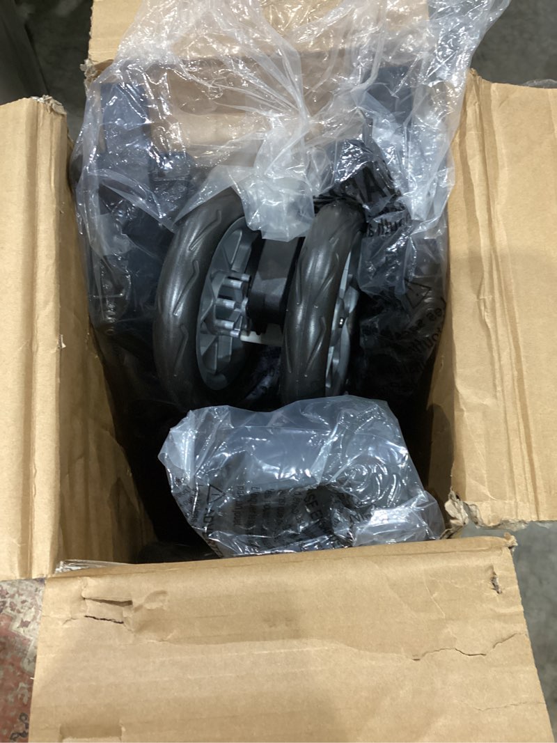 Condition photo showing Good Condition for step lite compact stroller