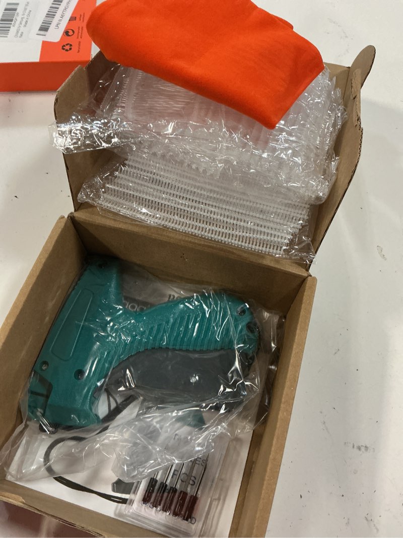 Condition photo showing Good Condition for BS ONE Price Tagging Gun for Clothing, Standard Retail Price Tag Attacher Gun Kit for Clothes Labeler with 6 Needles & 2000pcs 2" Barbs Fasteners & Organizer Bag for Store Warehouse Yard Sale Tag Gun+2000 2" Fasteners