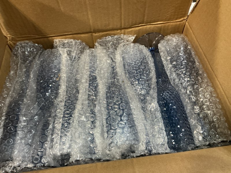 Condition photo showing Good Condition for XUWAIDSGN 24 Pack Blue Detachable 2 piece Champagne Flutes 5.5 Oz Unbreakable Plastic Mimosa Disposable Champagne Glasses Drinking Cups Stemmed Reusable Wine Toasting Glasses for Wedding Dusty Blue 24