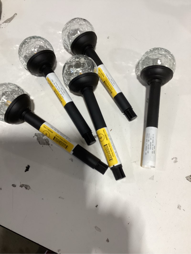  Harbor Breeze 3 -Lumens Matte Black Solar LED Outdoor Path Light ( 3000-K )