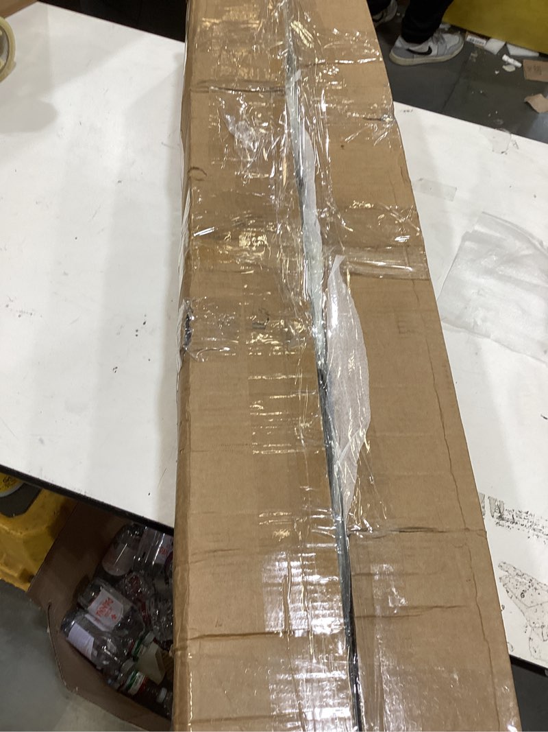 Condition photo showing New/Like New for 30 pack stair rail matt black