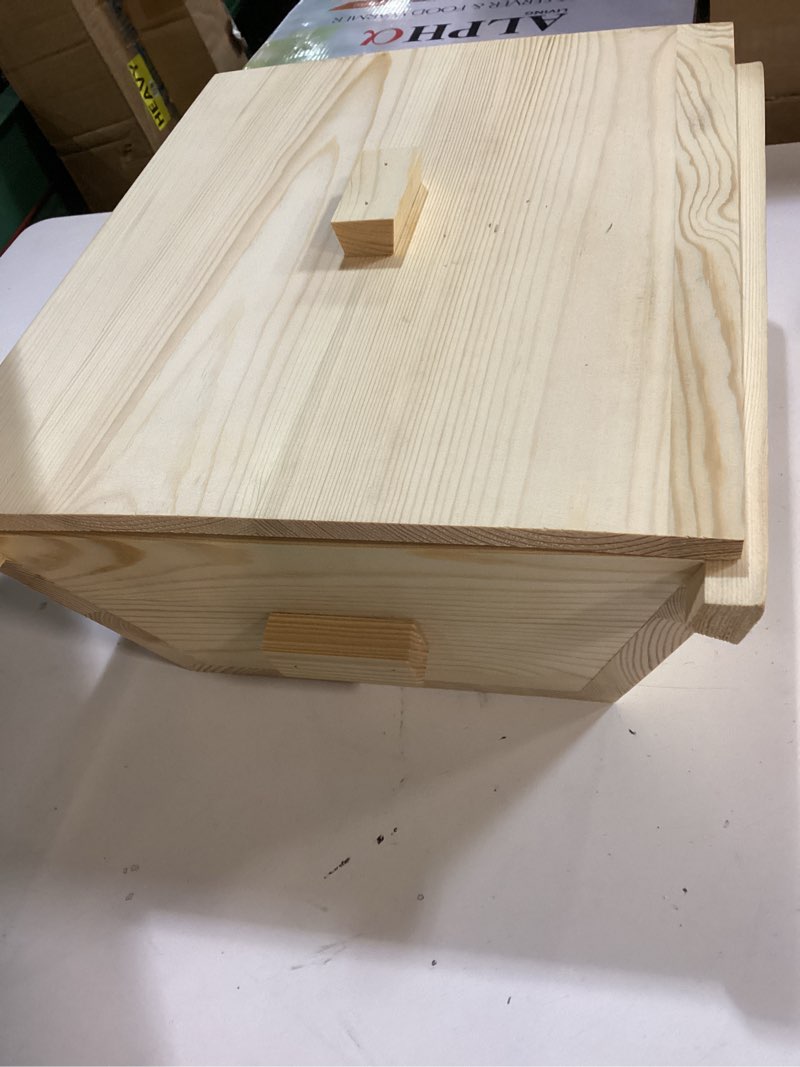 Condition photo showing Good Condition for Juexica Tradition Wooden Pizza Dough Proofing Box with Lid Handle 16 x 13 Inch Pizza Dough Proofing Container Tray for Kitchen Homemade Pizza Bread Making Accessories Storage, Natural