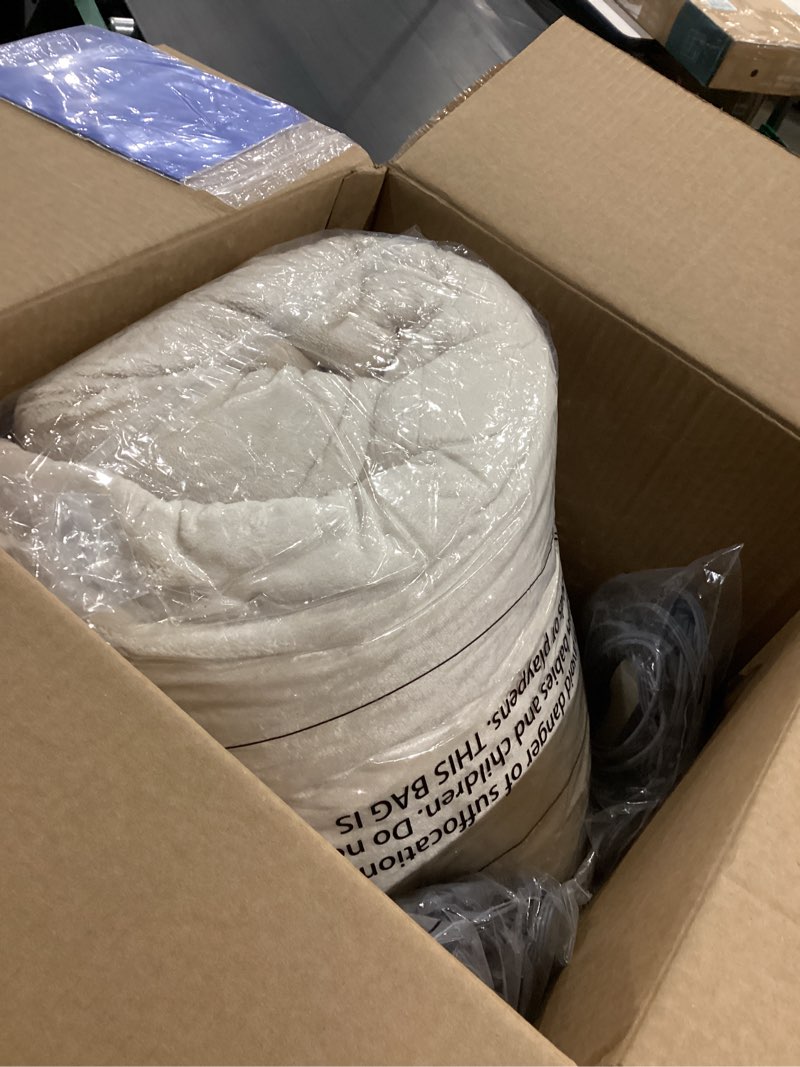 Condition photo showing New/Like New for westinghouse electric blanket king, heated blanket king size with 10 heating levels and 1 to 12 hours heating time settings, flannel to sherpa reversible, machine washable (90" x 100", beige) beige king 90"x100"
