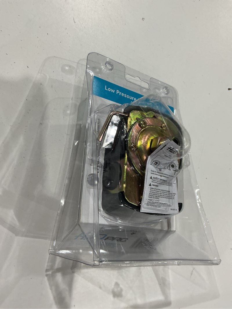 Condition photo showing Good Condition for h2opro 1/4-in mnpt polyethylene pressure regulator valve