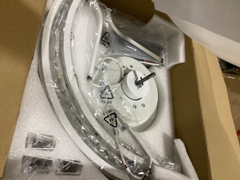 Condition photo showing Good Condition for LEDIARY 20 Inch Low Profile Ceiling Fans with Lights and Remote, Fandelier Ceiling Fan Flush Mount, 3000K-6000K Dimmable LED Fan Light, White Modern Ceiling Fans with Lights for Bedroom 20 INCH White 1