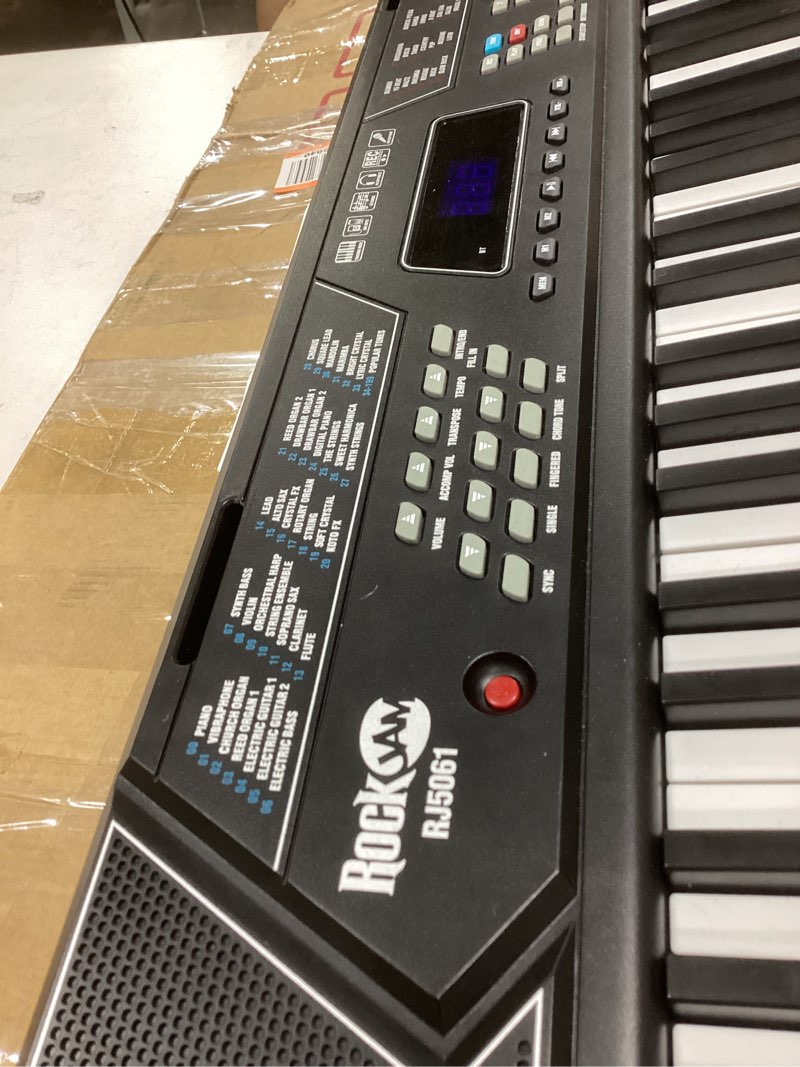 Condition photo showing As Is for Electronic Keyboard