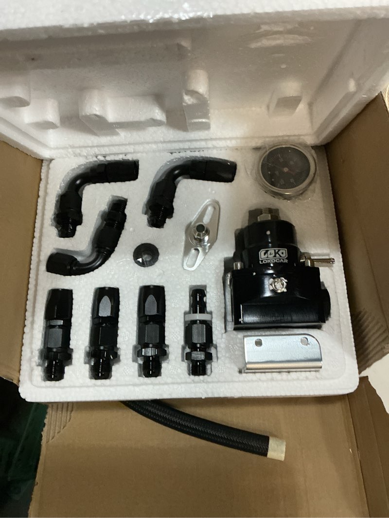 Condition photo showing Good Condition for lokocar adjustable fuel pressure regulator kit oil 20-80psi gauge 6an return adjustable black