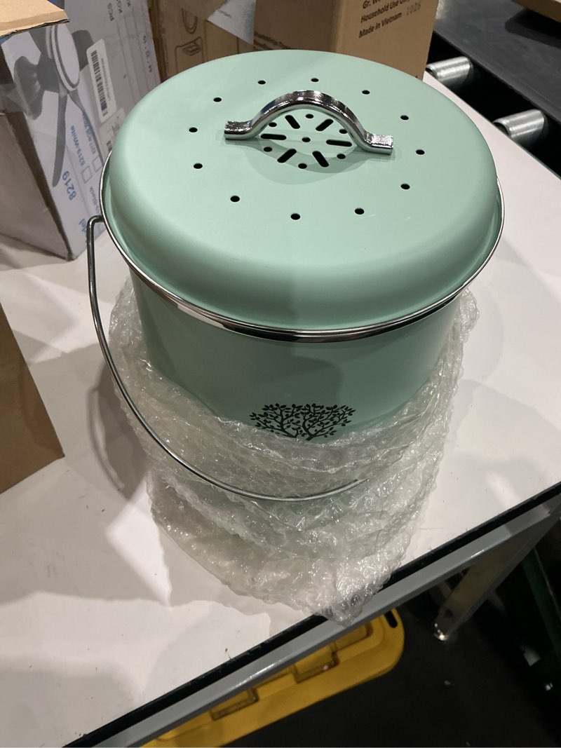 Condition photo showing Good Condition for kitchen countertop compost bin, odor resistant indoor compost bin with lid and charcoal filter, rust resistant coated compost bucket, compost container, mint mint medium