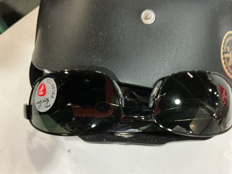 Condition photo showing Good Condition for ray-ban rb3364 metal polarized rectangular sunglasses black/polarized green polarized green