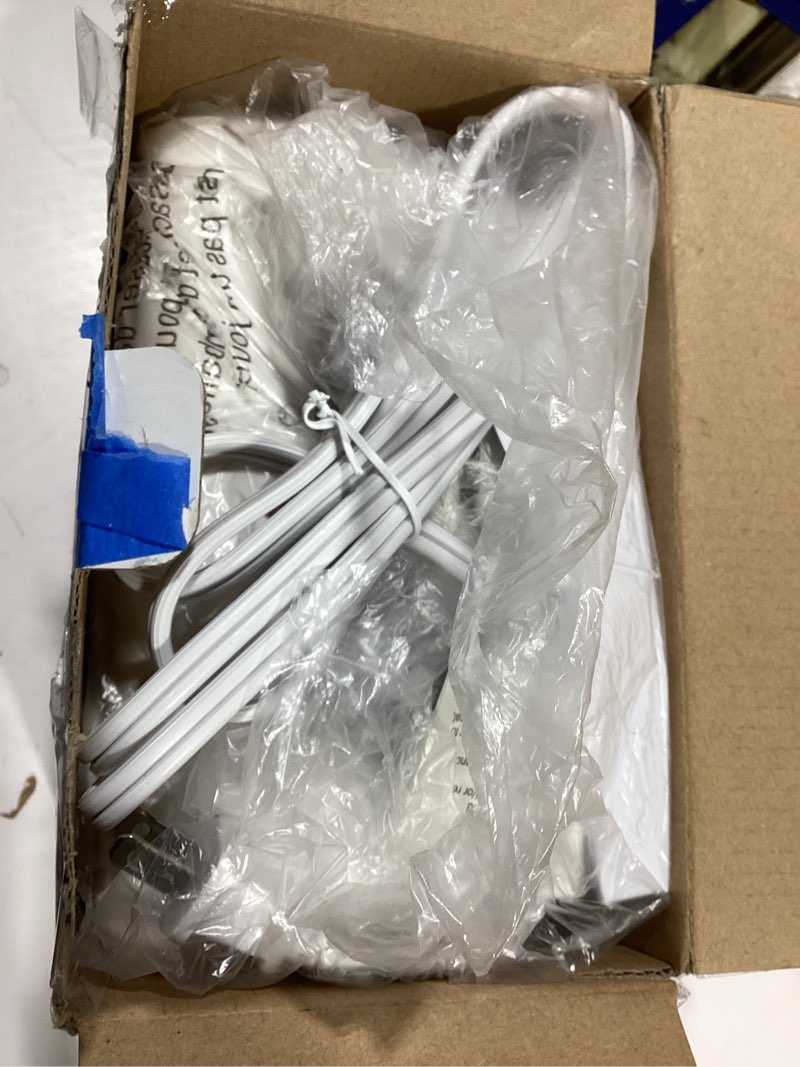 Condition photo showing Good Condition for Utilitech 1500 -Watt Fan Compact personal Indoor Electric Space Heater with Thermostat