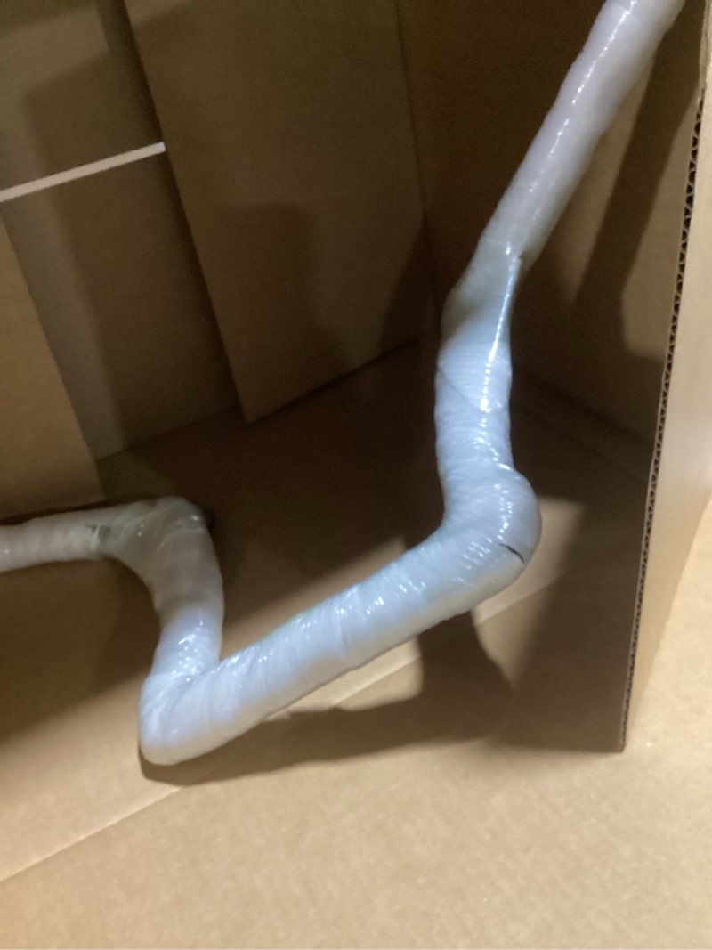 Condition photo showing Good Condition for black 10" rise batwing ape hanger handlebar,1-1/4" diameter fits harley touring & softail models 2014-later road king, fat boy, fat bob, breakout, freewheeler, fxdr - size b 1-1/4'' clamp area, 10'' rise(size b)