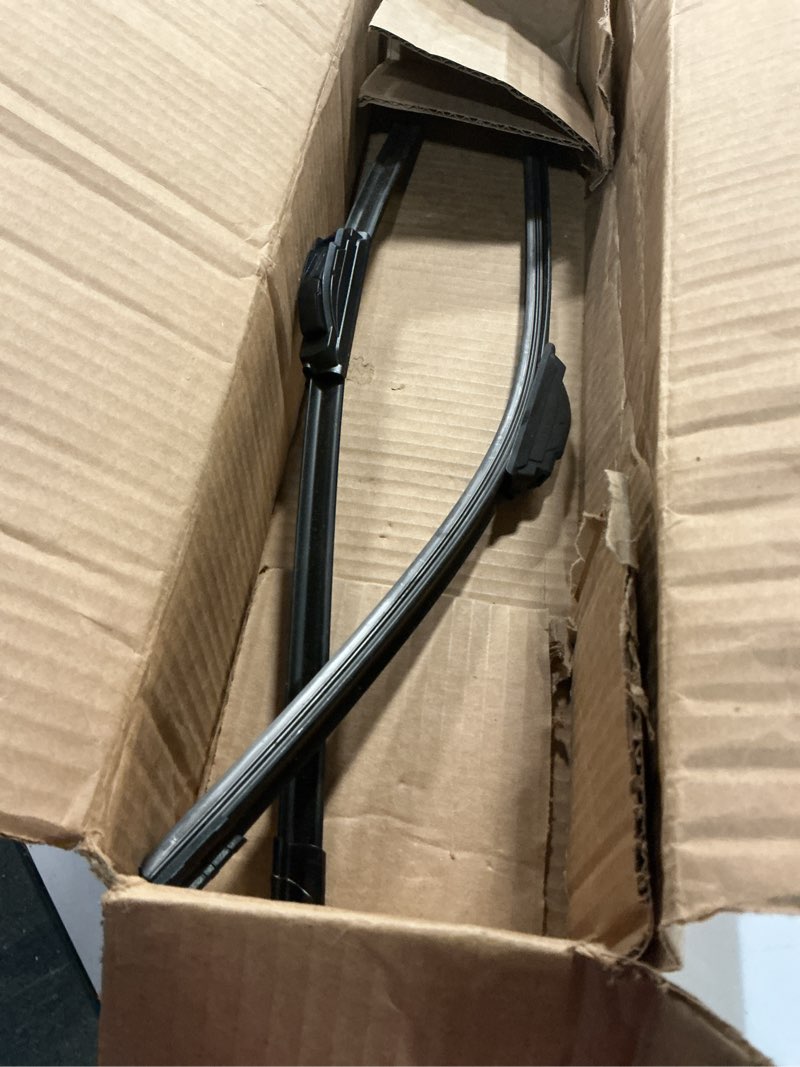 Condition photo showing Good Condition for 22 inch + 22 inch Windshield Wiper Blade Compatible with F150 2022-2009,Silverado 1500 2022-2000,Sierra 1500 2022-2019,RAM 1500 2015-2013 Original Equipment Automotive Replacement J/U Hook 2 Pack 22"+22"(Pair For Front Windshield)