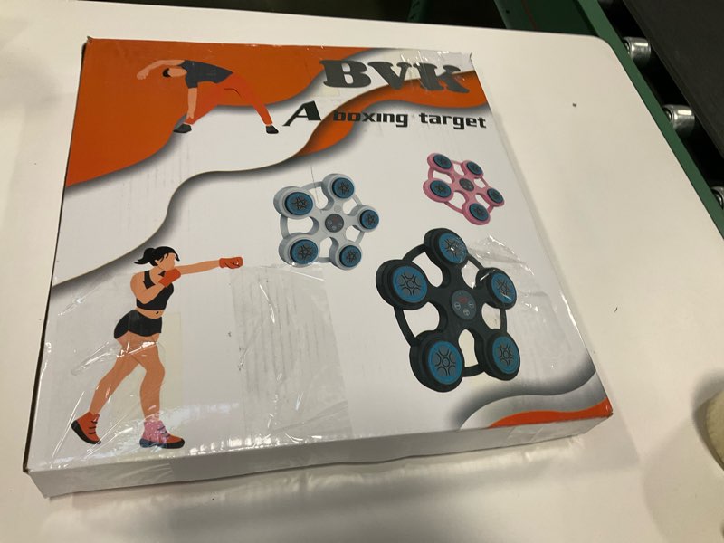 https://lotting-media.assets.bidfta.com/lotting_93f27731-c82b-4fc8-b453-7072d3ba5f2a