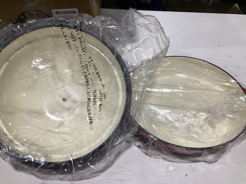 Condition photo showing Good Condition for VORRINGARD Cast Iron Enameled Dutch Oven Pot with Lid for Bread Baking, Bread Oven, 6 Quart, Red