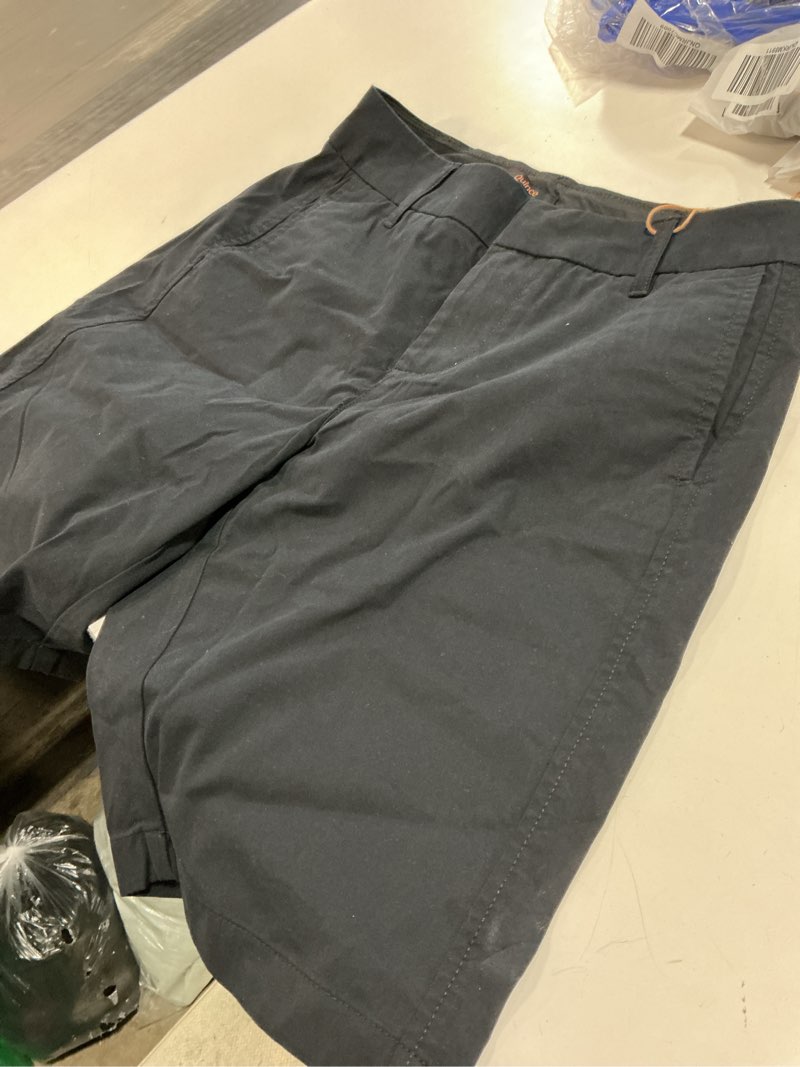 Condition photo showing Good Condition for organic stretch cotton chino bermuda shorts/ black/ 2