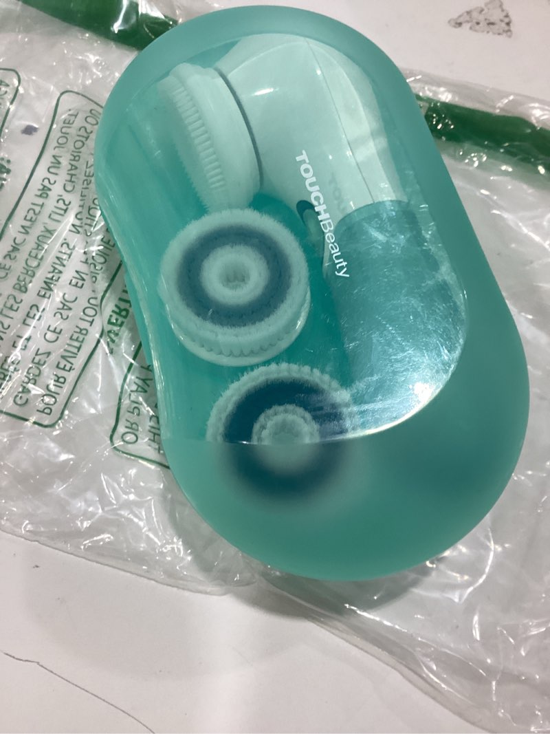 Condition photo showing Good Condition for Facial Cleansing Brush Electric Facial Exfoliating Massage Brush with 3 Cleanser Heads and 2 Speeds Adjustable for Deep Cleaning, Removing Blackhead, Face Massaging Green
