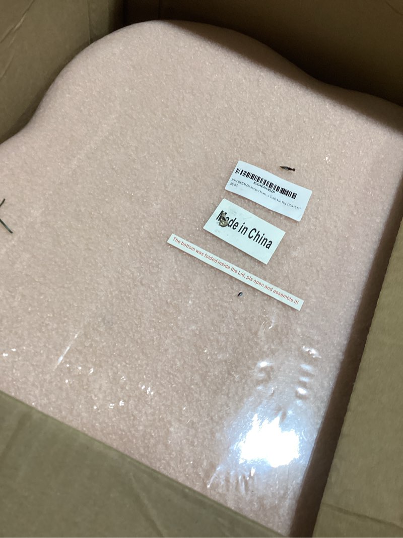 Condition photo showing Good Condition for B FSOBEIIALEO Storage Ottoman Cube, Flowers Shaped Ottomans with Storage Foot Stool Footrest, Boucle Ottoman Seat for Dorm Room, Faux Teddy Fur, Pink 15"x15"x15" Pink Flower 15"