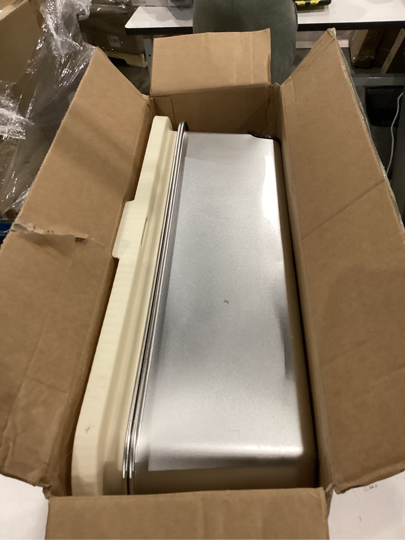 Condition photo showing Good Condition for 23.6"x16"x12" stainless steel sifting litter box with lid, xl sifting litter box for pine pellets less tracking, high sides metal litter tray with removable drawer pan, anti-leakage, easy cleaning