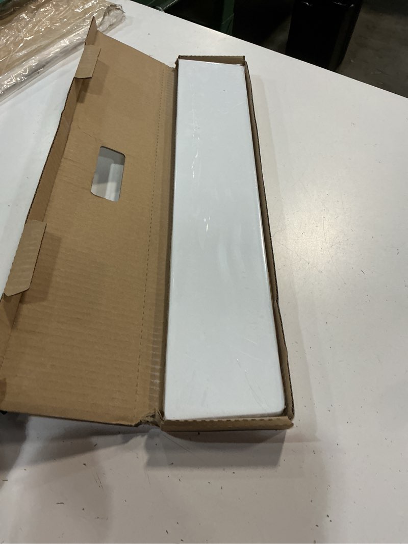 Condition photo showing Good Condition for design house 550905 universal cultured marble side splash 21.5 inch, solid white