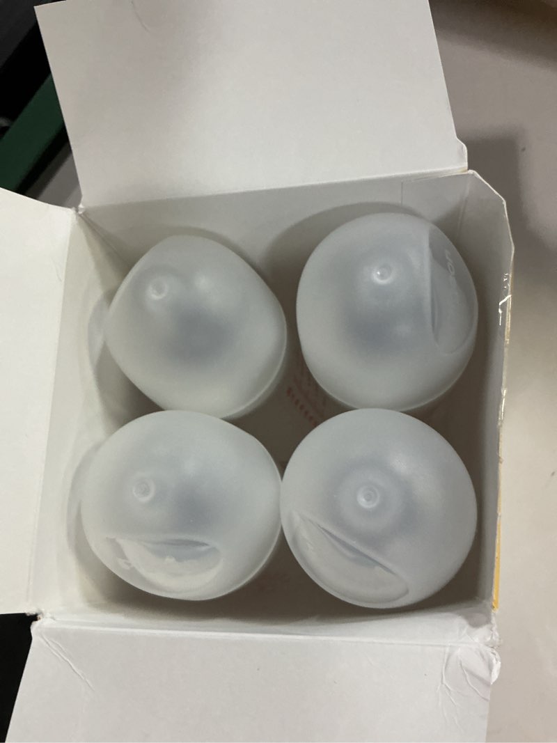 Condition photo showing Good Condition for pigeon pp nursing bottle wide neck, streamlined body, natural feel, easy to clean, 8.1 oz(pack of 4), includes 4pcs m nipples (3m+)