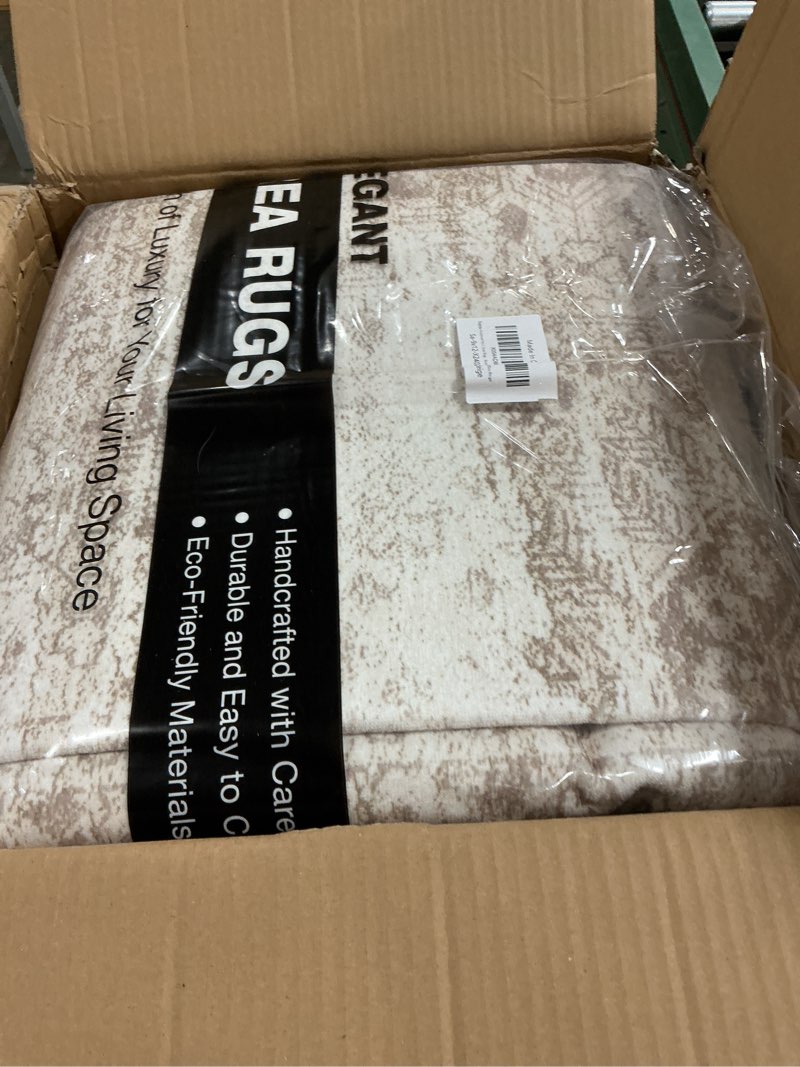 Condition photo showing New/Like New for 9x12 Area Rugs for Living Room, Non Slip Machine Washable Vintage Rugs, Low Pile Lightweight Large Rug for Bedroom, Dining Room, Home Office Beige Beige 9' x 12' (Rectangular)