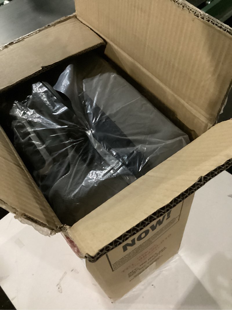 Condition photo showing New/Like New for Travelers Club Skyline Spinner Luggage, Black, 20-Inch Carry-On 22-Inch Carry-On Black